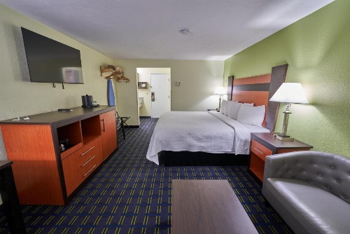 The Mariner Resort Cape Cod by The Red Collection image 21