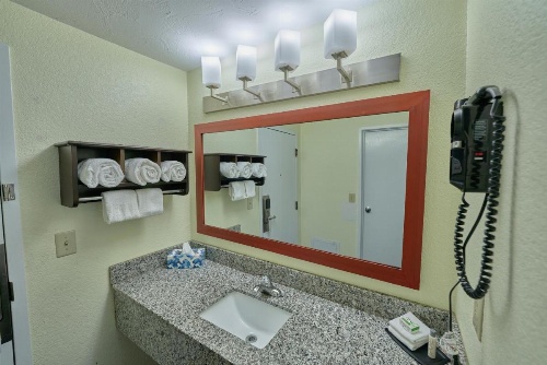 The Mariner Resort Cape Cod by The Red Collection image 31
