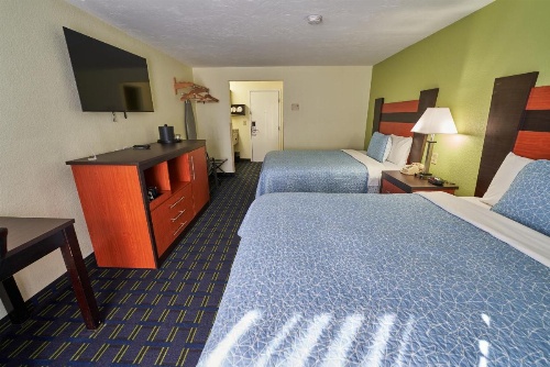 The Mariner Resort Cape Cod by The Red Collection image 36