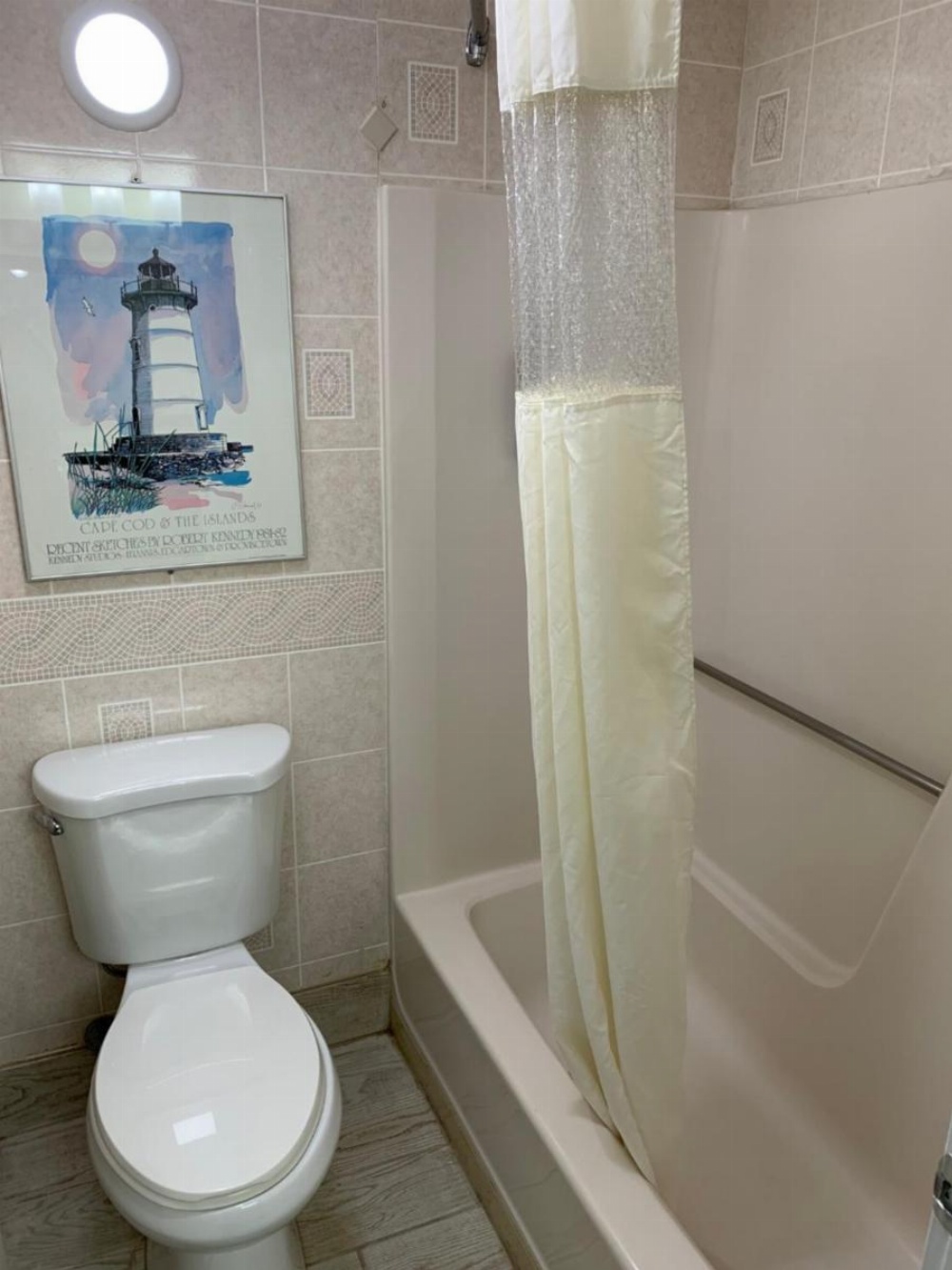 The Mariner Resort Cape Cod by The Red Collection